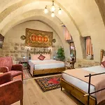 Inn Maron Stone House