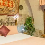 Maron Stone House Inn