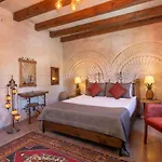 Inn Maron Stone House