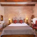 Maron Stone House Inn 3*