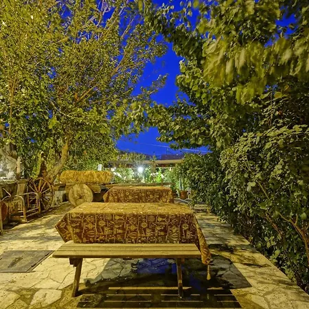 Мініготель Maron Stone House Гьореме