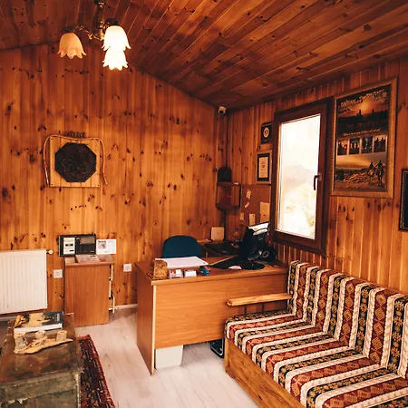 Мініготель Maron Stone House