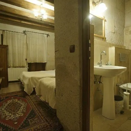 Maron Stone House Inn 3*