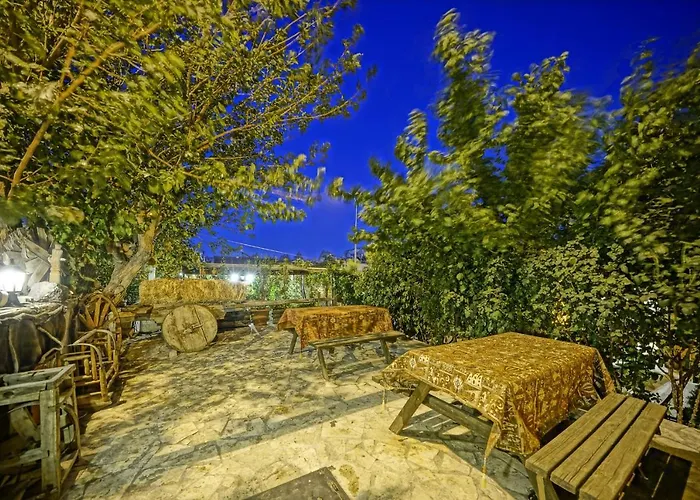 Maron Stone House Inn