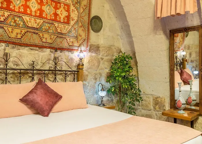 Maron Stone House 宾馆