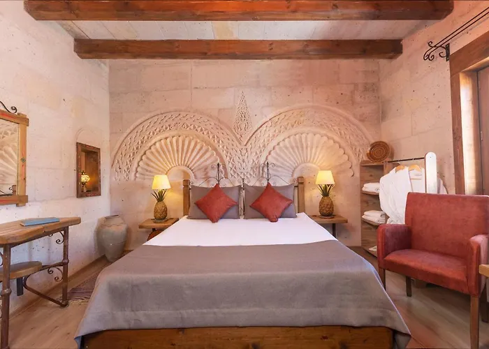 Maron Stone House Inn 3*