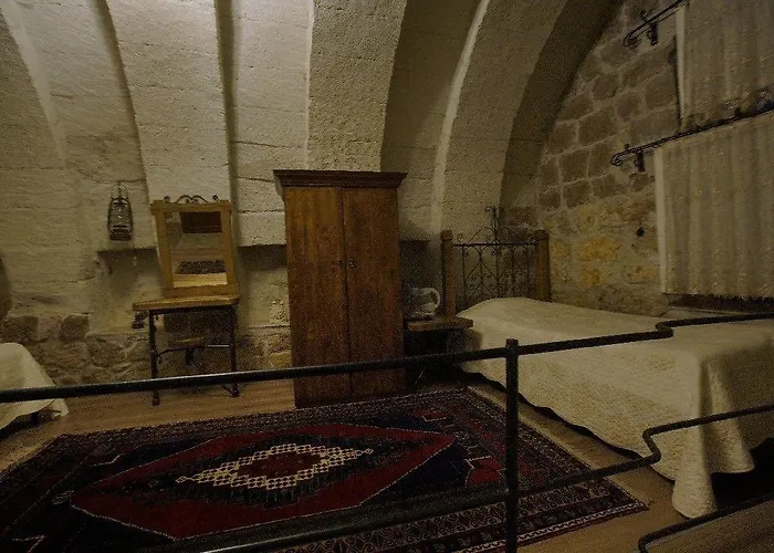 Maron Stone House Inn 3*