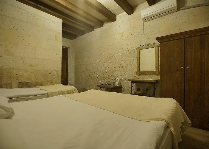 Maron Stone House 宾馆